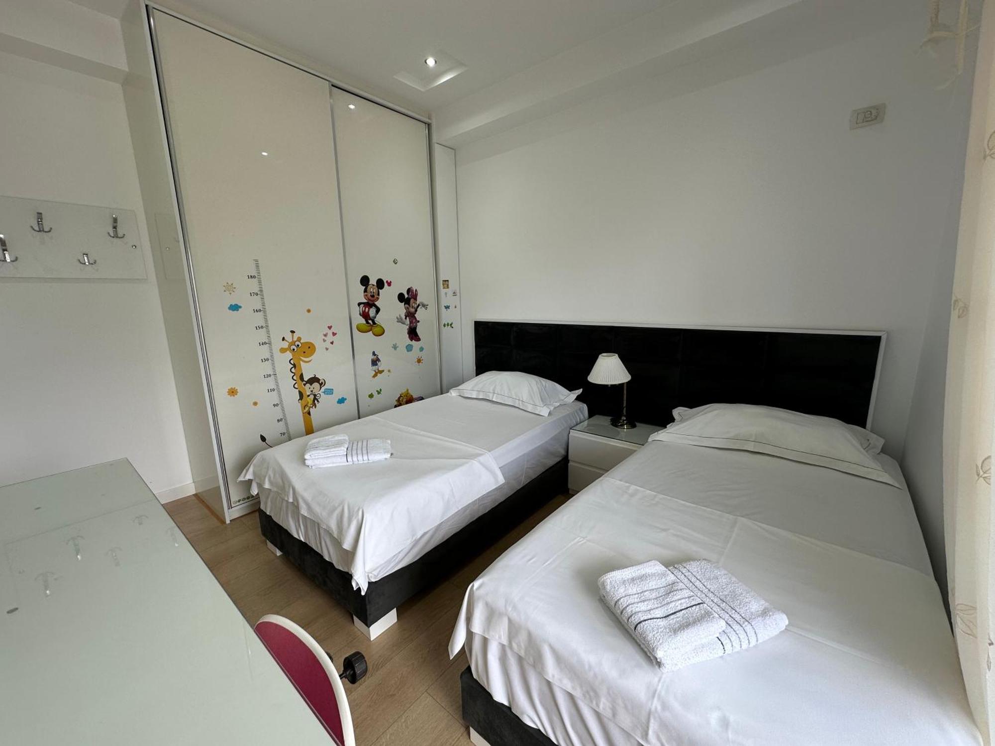Luxy Coral Aparts Apartment Sarande Exterior photo