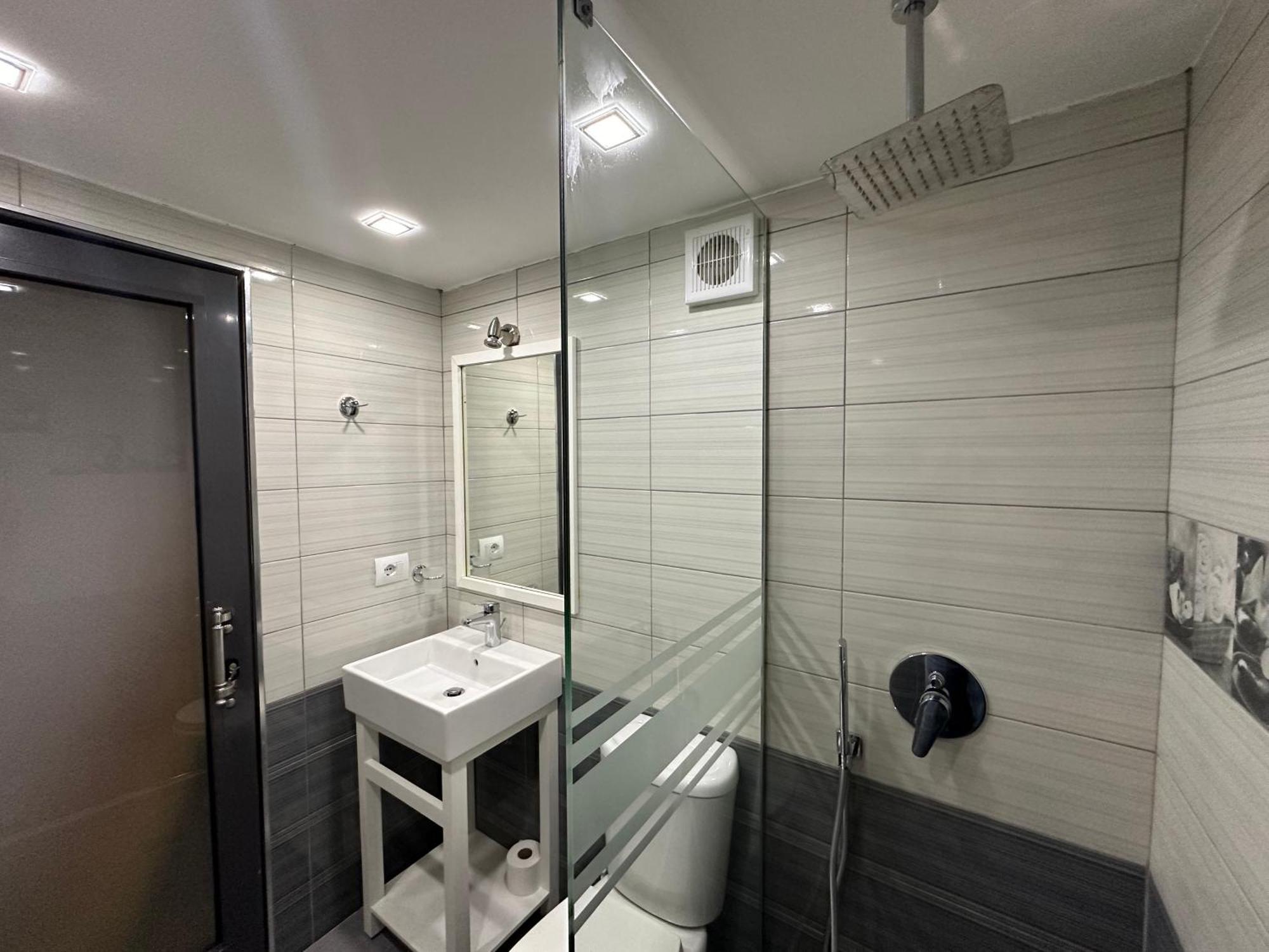 Luxy Coral Aparts Apartment Sarande Exterior photo